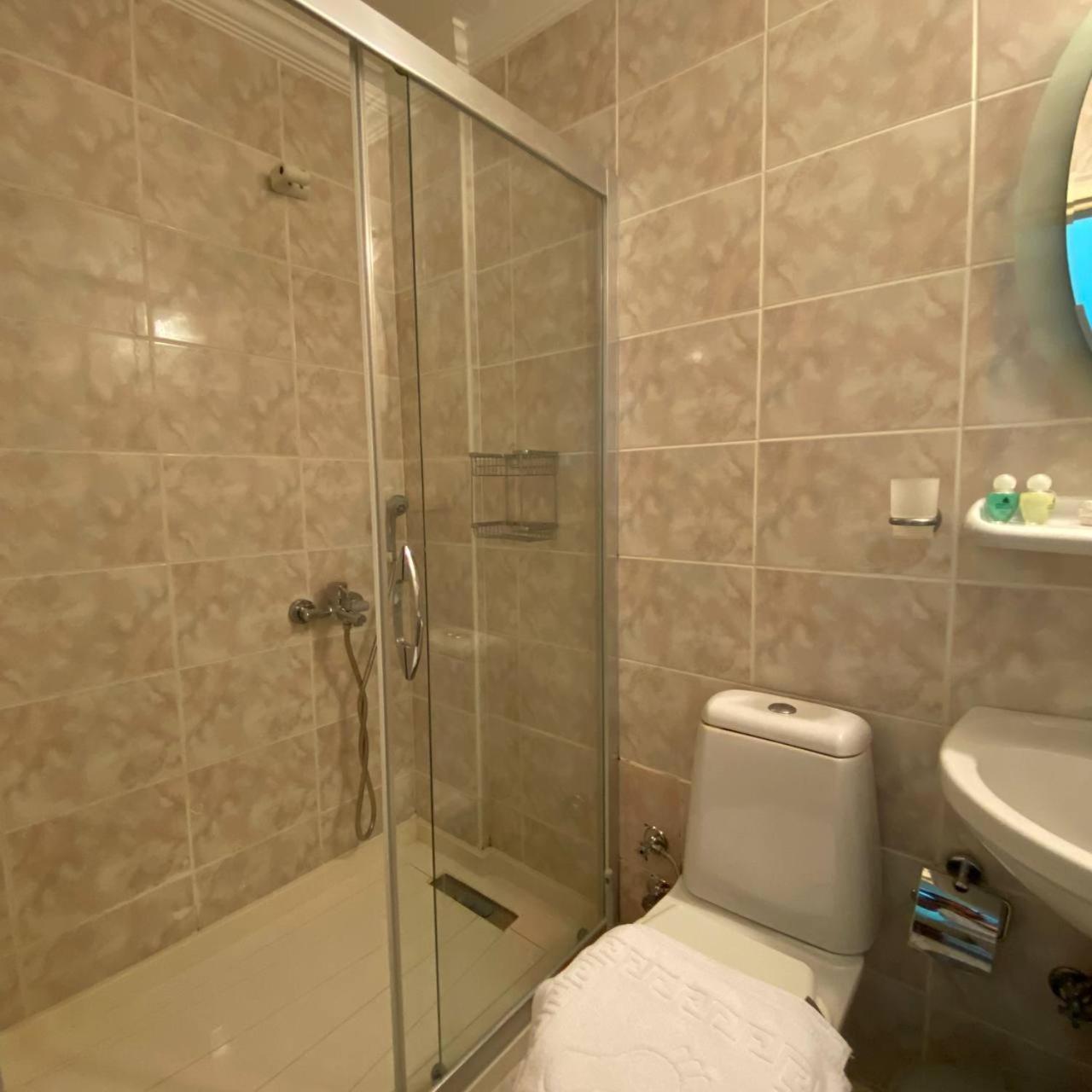 Pine Club Apart Hotel Kusadası Exteriör bild