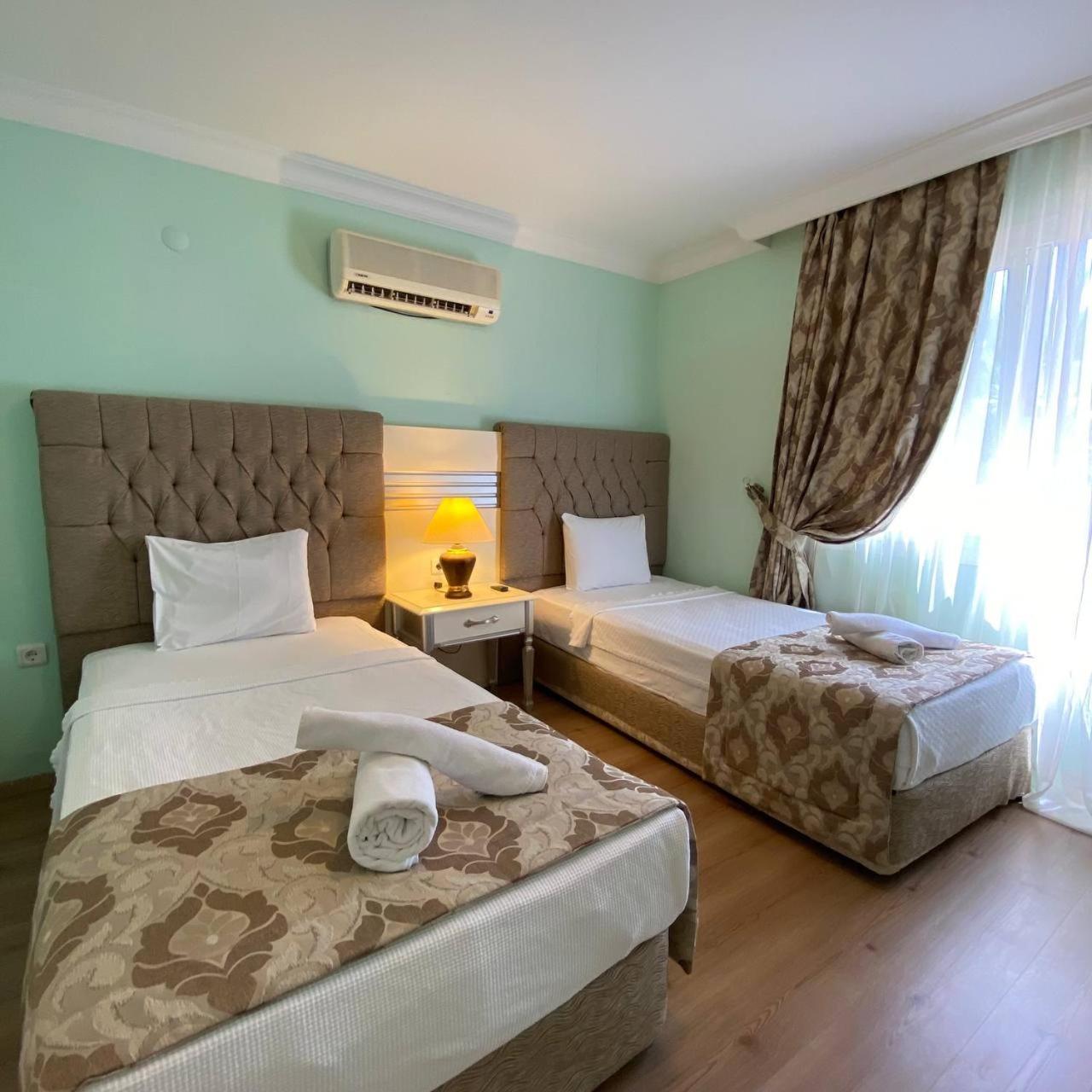 Pine Club Apart Hotel Kusadası Exteriör bild