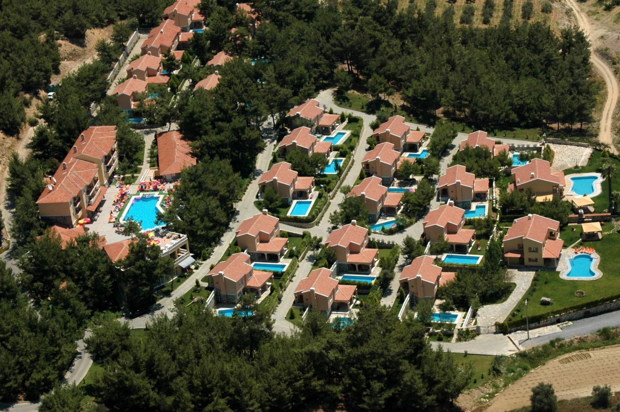 Pine Club Apart Hotel Kusadası Exteriör bild